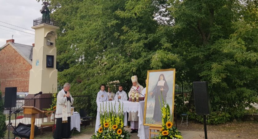 Msza święta pod kapliczką św. Rocha