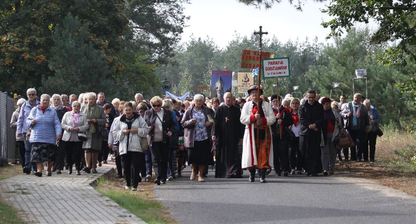 XV Pielgrzymka Kół Żywego Różańca w Domaniewicach (DUŻO ZDJĘĆ)
