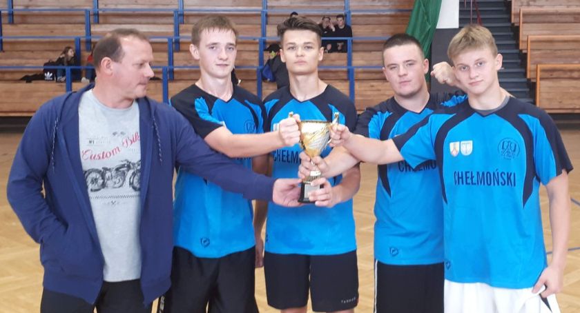 Dziewczęta z ZSP nr 4 i chłopcy z I LO najlepsi w koszykówce 3x3 (ZDJĘCIA)