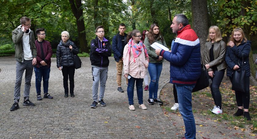 Uczniowie ze Zduńskiej Dąbrowy zwiedzili stołeczne ogrody