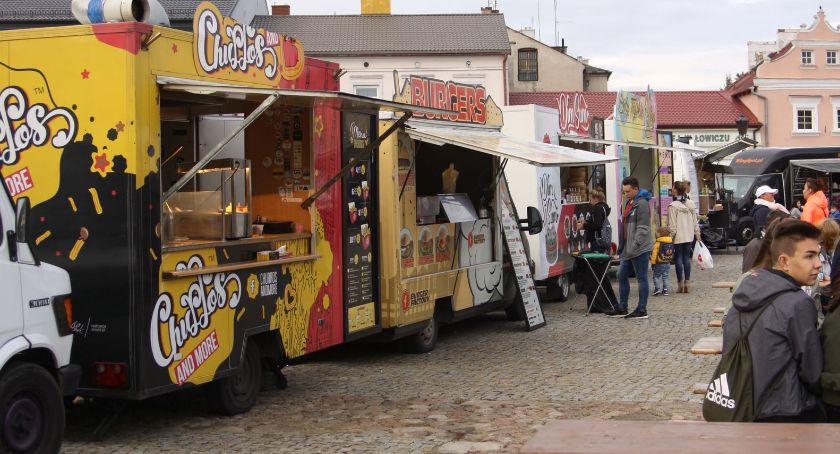 Zlot foodtrucków w Łowiczu (ZDJĘCIA)