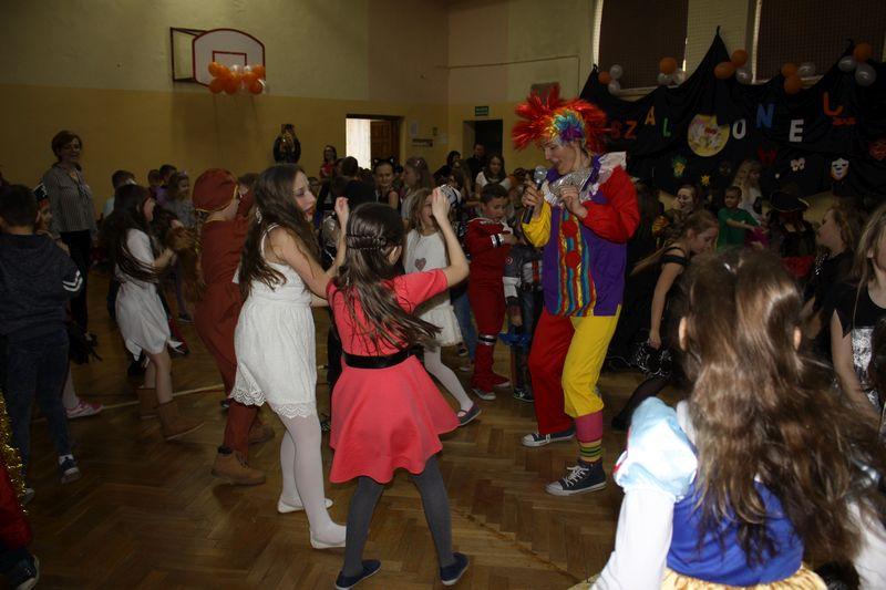 Zabawa karnawałowa w „Jedynce”
