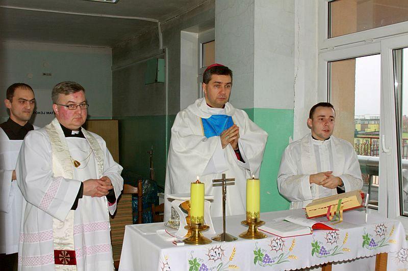 Biskup odwiedził chorych w łowickim szpitalu