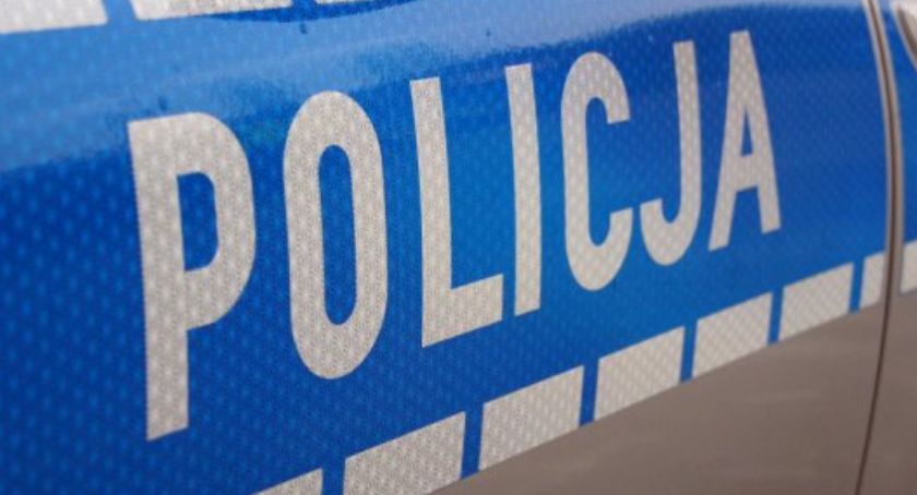 Domaniewice: policjant w czasie wolnym od służby zatrzymał pijanego kierowcę