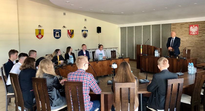  I Sesja Młodzieżowej Rady Powiatu Łowickiego 