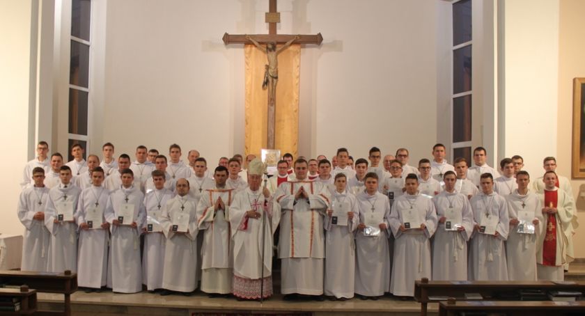 Promocja ceremoniarzy diecezji łowickiej 