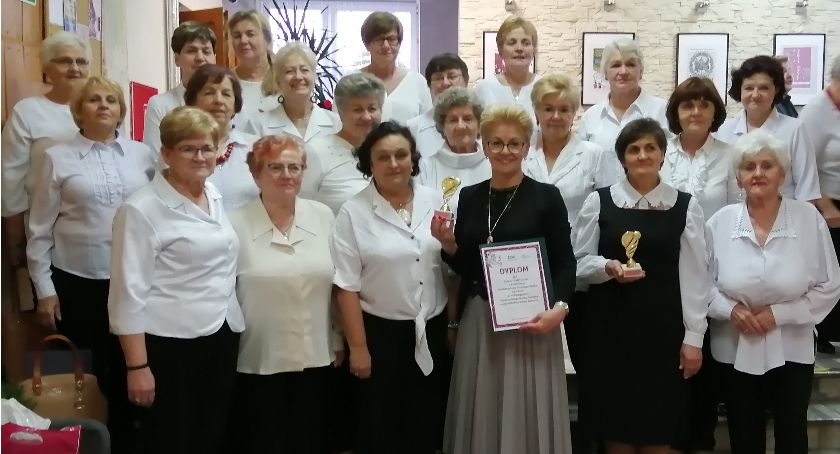  Działający przy ŁUTW chór „Canticum” na VI Przeglądzie Artystycznego Ruchu Seniora