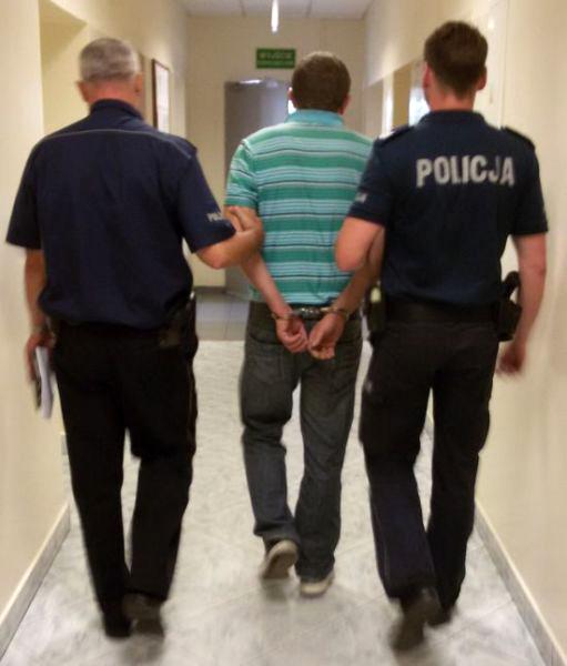 Narkotykowy kurier w rękach policji