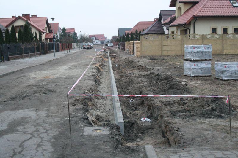 ZUK wykonuje nawierzchnię na Braterskiej