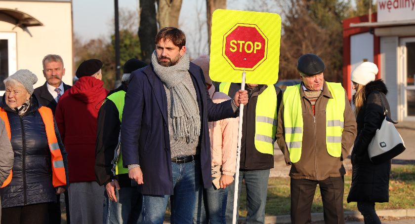 „Siedemdziesiątka” dla TIR-ów zablokowana (FOTO I VIDEO)