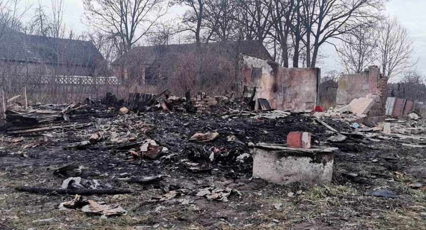 Pożar w Borówku. Spłonął cały budynek mieszkalny
