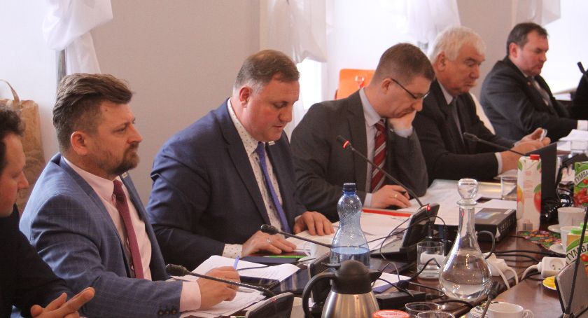Będą cięcia w budżecie Łowicza na sport? Czy Księżak dokończy rozgrywki w I lidze koszykówki? 