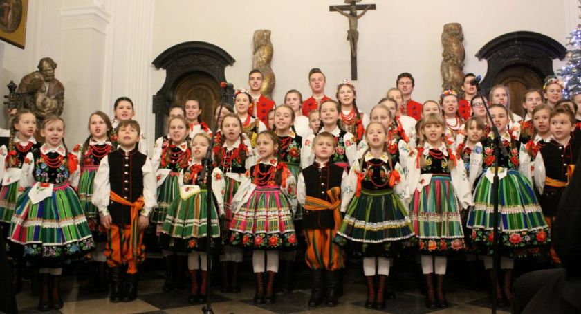 Koderki będą kolędować w łowickim muzeum