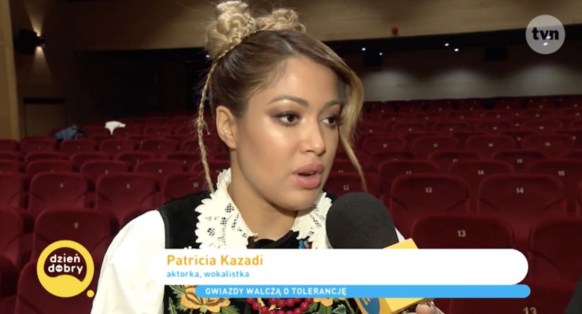 Patricia Kazadi w stroju ludowym z podłowickich Lipnic - AKTUALIZACJA