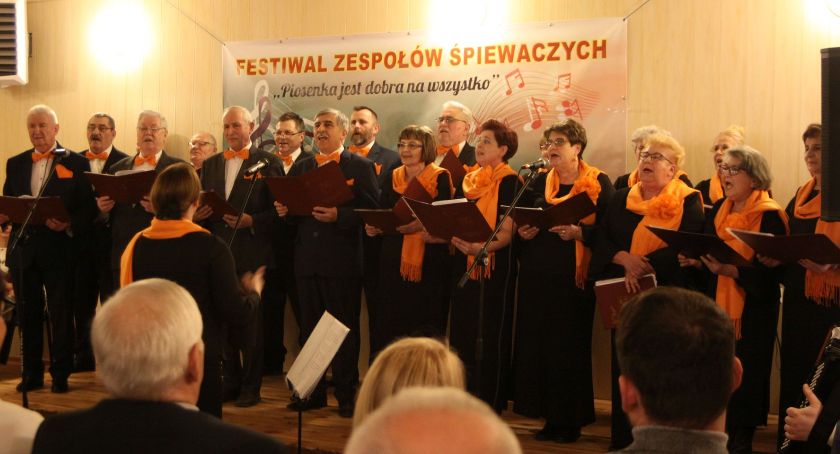 I Festiwal Zespołów i Grup Śpiewaczych w Jeziorku (ZDJĘCIA, VIDEO)