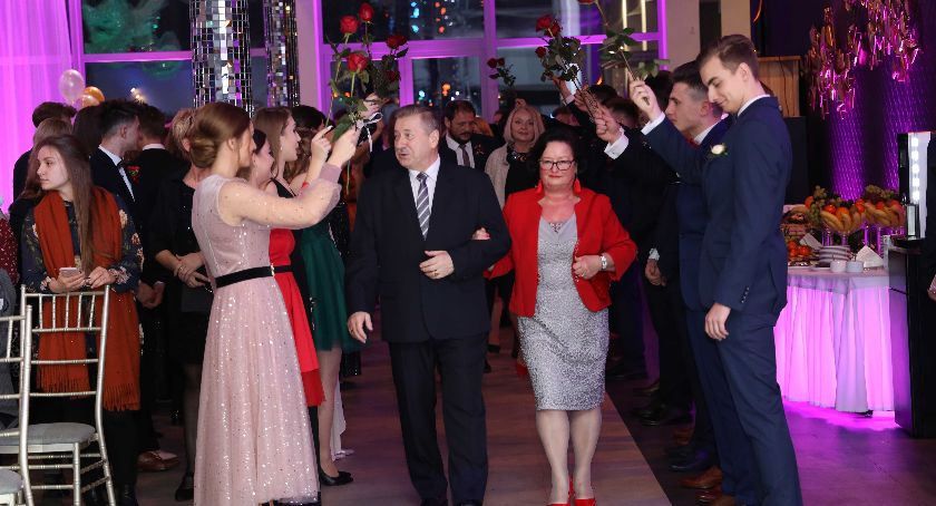 Studniówka Ekonomika w podłowickim Mediolanie 