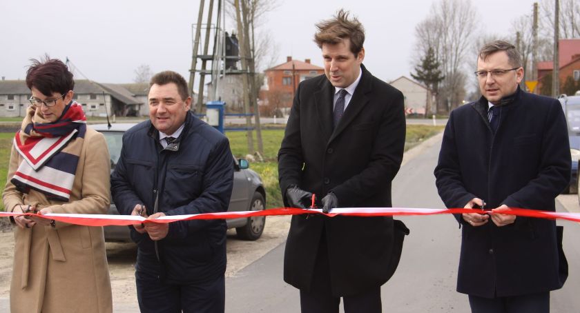 Symboliczne oddanie wyremontowanych dróg w gminie Kocierzew Południowy (FOTO i VIDEO)