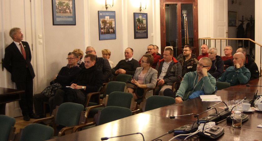 Mieszkańcy zainteresowani dotacjami na instalacje fotowoltaiczne. Do 28 lutego można składać deklaracje