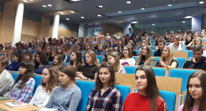 I Liceum Ogólnokształcące im. J. Chełmońskiego w Łowiczu - II tura projektu unijnego 