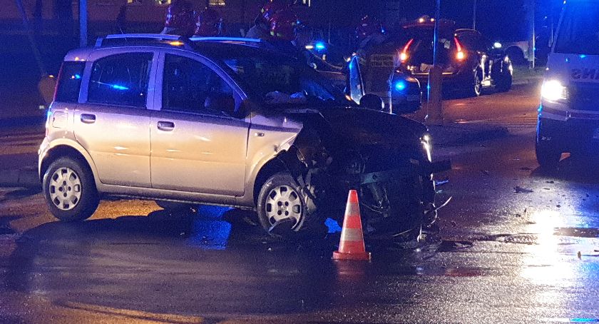Wypadek na skrzyżowaniu Ułańskiej i Topolowej (FOTO i VIDEO) - AKTUALIZACJA