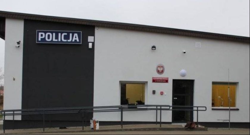Zostawił pieniądze w bankomacie. Banknot przywłaszczył sobie mieszkaniec Warszawy