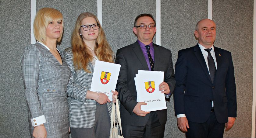Stypendyści Prezesa Rady Ministrów odebrali w Starostwie listy gratulacyjne [ZDJĘCIA]
