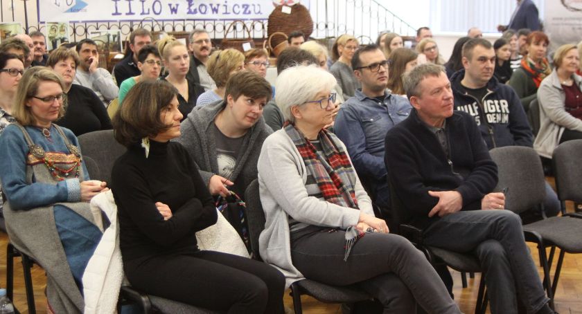 Trwa Ogólnopolskie Spotkanie Plecionkarzy w Łowiczu. W programie konferencja i warsztaty