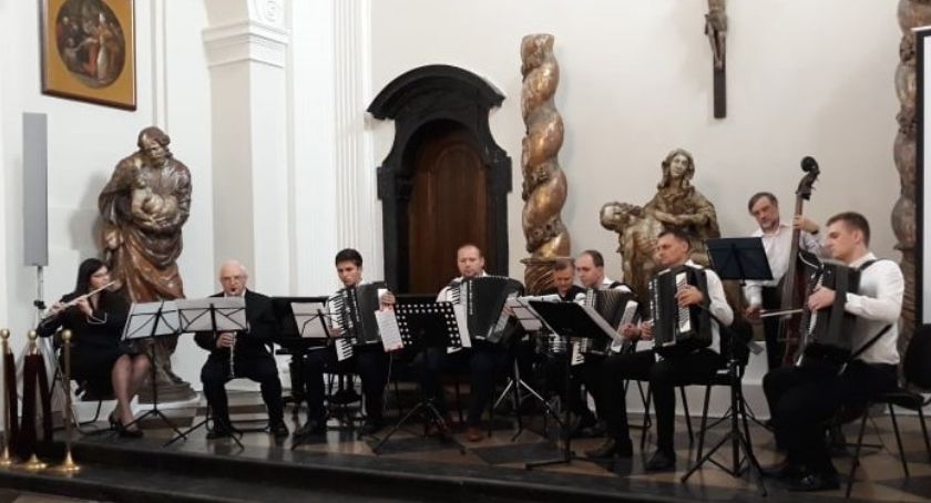 Koncert z okazji Dnia Kobiet. Zaproszenie