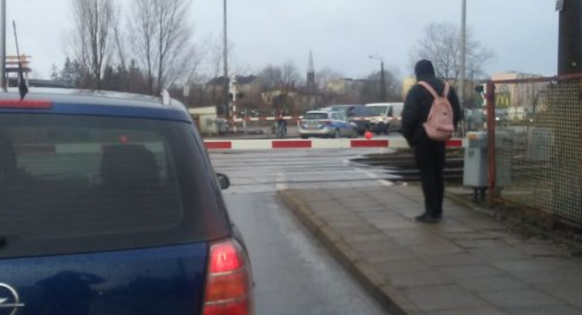 Policjanci - co oni tu robią?