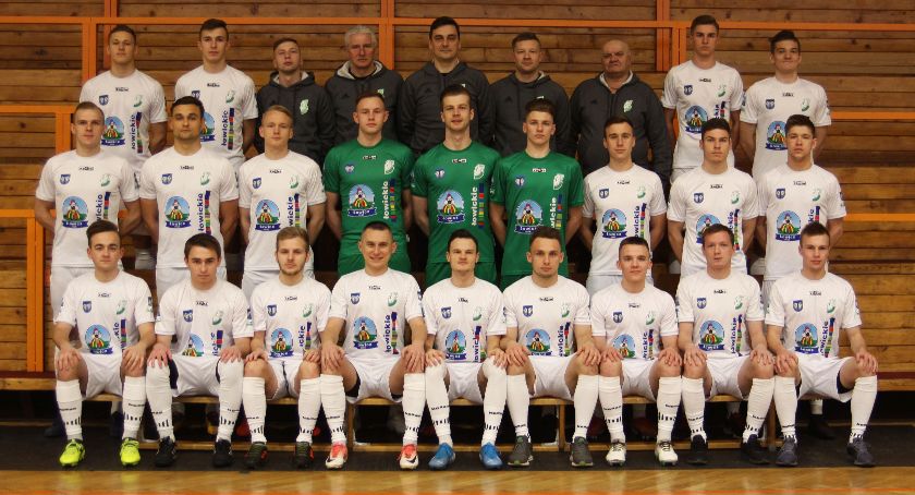 Koronawirus. Przymusowe wolne piłkarzy Pelikana. PZPN zawiesił rozgrywki