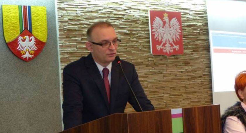 Zarządzenie starosty. Będzie zawieszenie kar za nieterminowe rejestrowanie aut