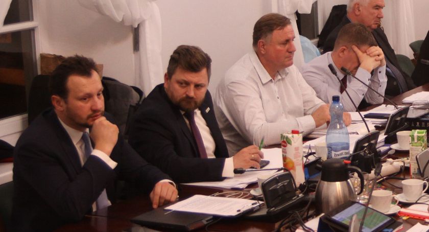 Łowicki pakiet dla przedsiębiorców. Klub radnych Łowickie.pl przygotował kilka propozycji