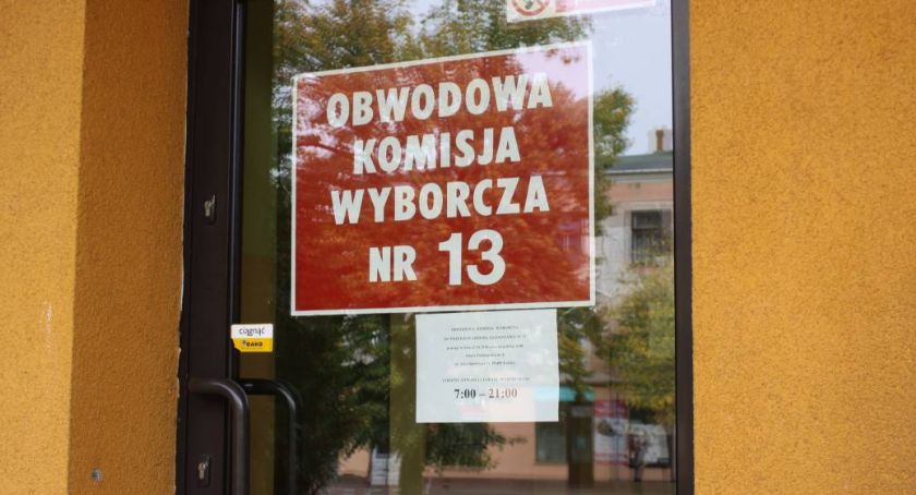 Wybory prezydenckie 2020. Łowiccy radni obawiają się o zdrowie wyborców