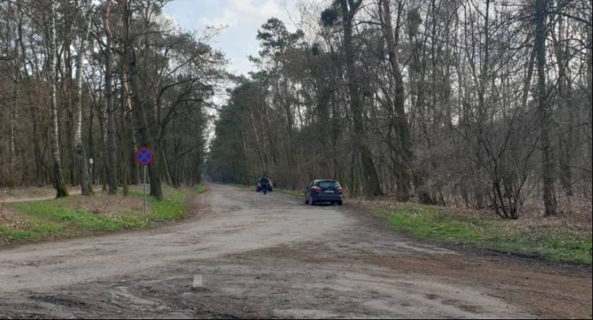 Parki i skwery w Łowiczu pozamykane. A co z Laskiem Miejskim?