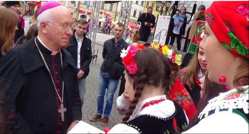 XXXV Światowy Dzień Młodzieży w diecezji. Przesłanie biskupa łowickiego  