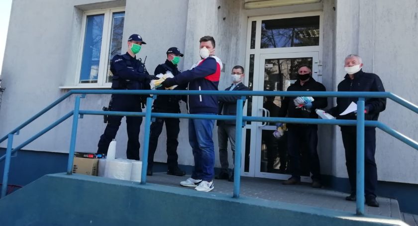 Radni Łowickie.pl wsparli policjantów i medyków
