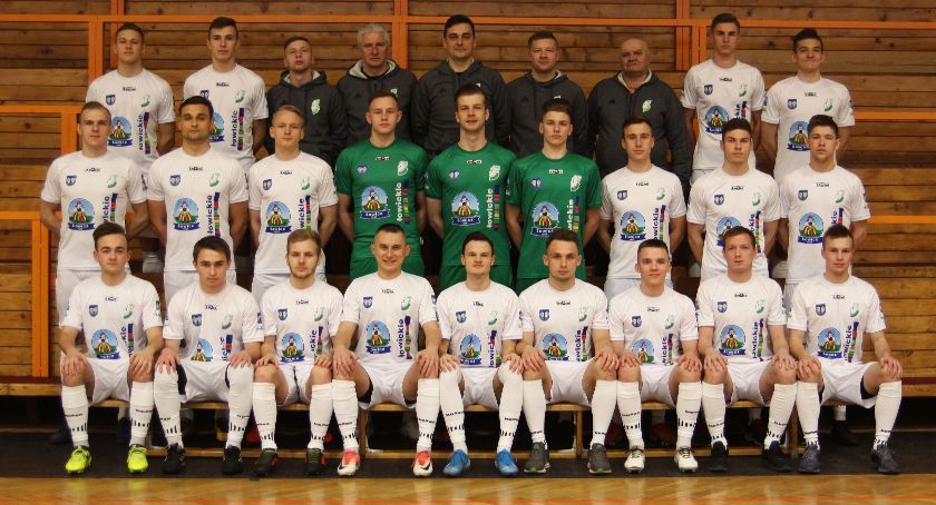 Koronawirus. Obniżka wynagrodzeń w Pelikanie