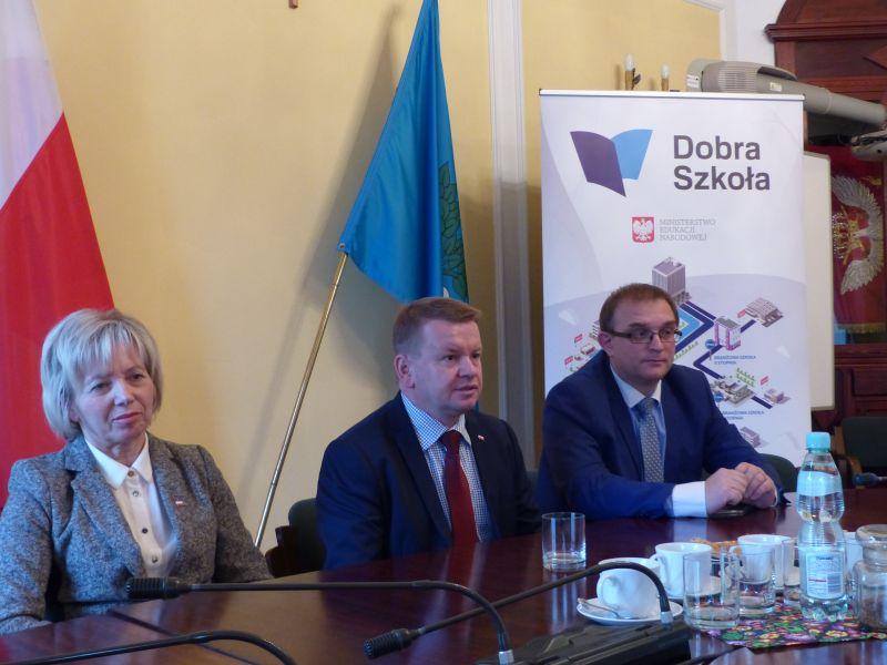 Łódzki kurator oświaty o reformie 