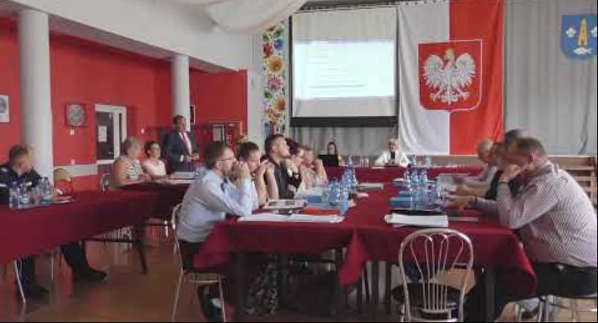 Radni z Łyszkowic przekazali diety na walkę z epidemią