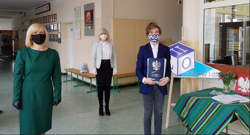 LO II. Rozdanie świadectw maturalnych (FOTO i VIDEO)