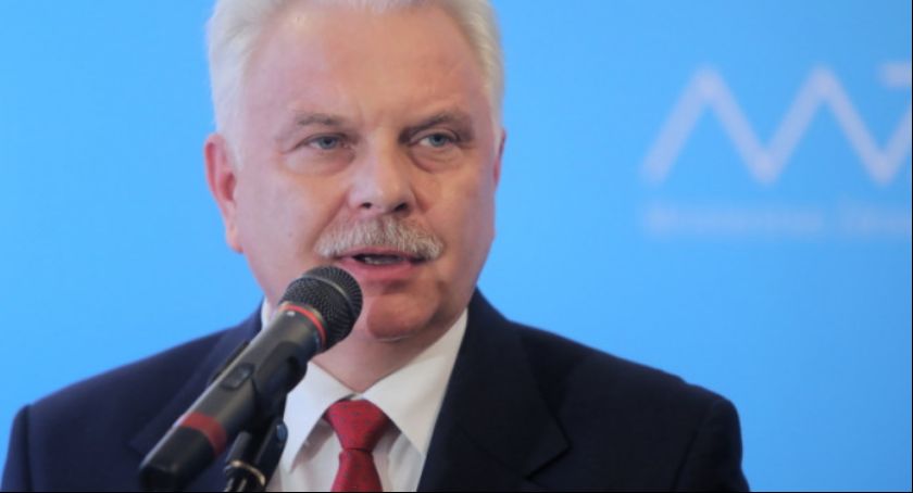 Jak się ma poluzowanie restrykcji do ilości wykonanych testów