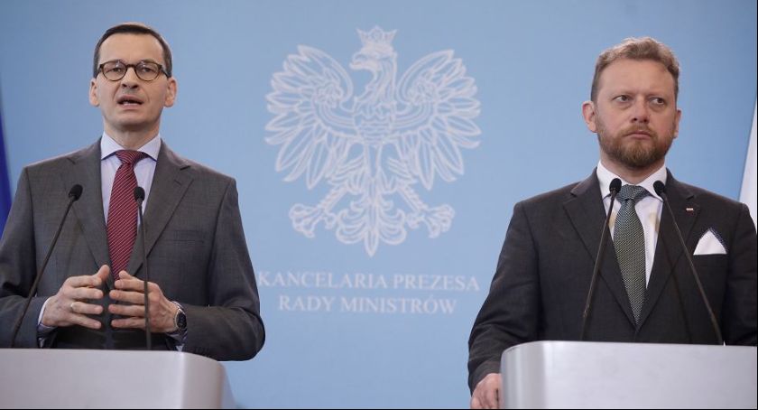 Koronawirus w Polsce. Rząd znosi kolejne restrykcje 