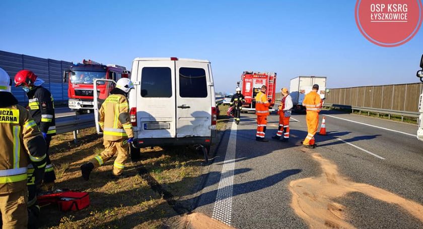 Wypadek na autostradzie A2 w kierunku Łodzi. Utrudnienia w ruchu (AKTUALIZACJA)