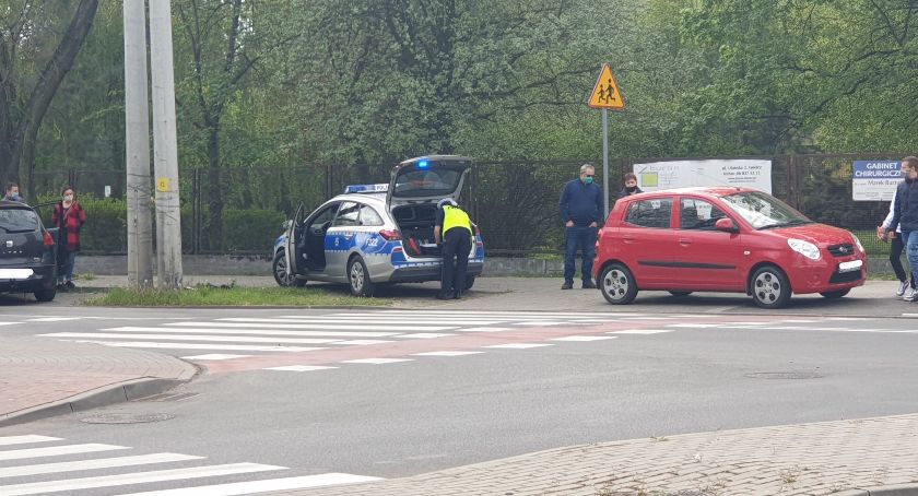 Kolizja na skrzyżowaniu ul.Ułańskiej i ul.Starościńskiej
