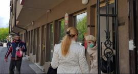Noszenia maseczek. Jak długo jeszcze?