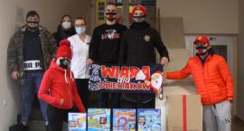 Widzewiacy z Łowicza odwiedzili małych pacjentów i świetlicę integracyjną „Słonko” (ZDJĘCIA, VIDEO)