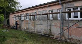 Łowicz. Ruszyła termomodernizacja budynku zaplecza stadionu OSiR nr 1 (foto, film)