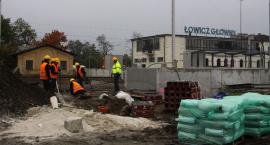 Łowicz Główny. Trwają prace przed otwarciem przejścia podziemnego (foto)