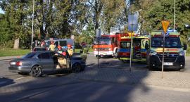 Łowicz. Zderzenie trzech pojazdów na ul. Starorzecze, ranne dziecko (Foto i Video)