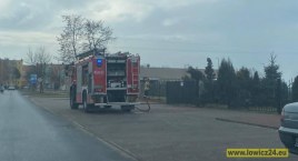 Płonął kontener na cmentarzu Emaus w Łowiczu